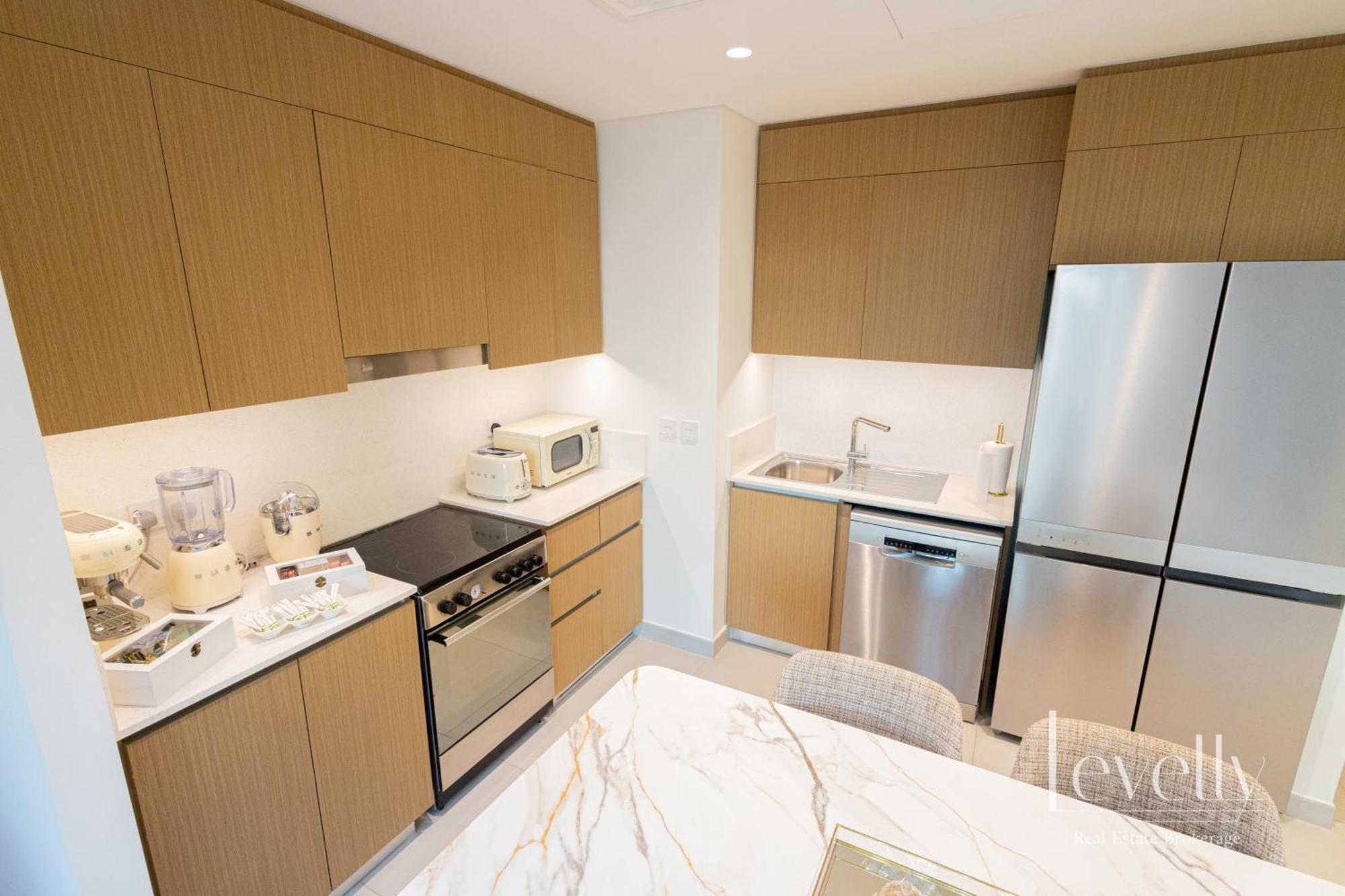 Spacious Modern 2br With Partial Burj Khalifa View Appartement Dubai